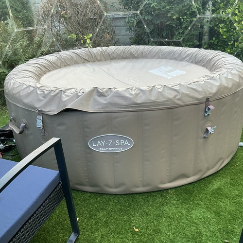 Lay spa palm springs airjet - lay-z-spa,