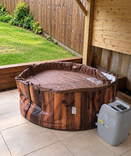 Lay spa helsinki inflatable - lay-z-spa,
