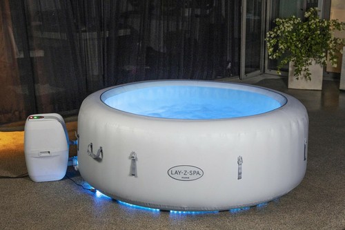 Bestway luxury lay spa - luxury, lay-z-spa